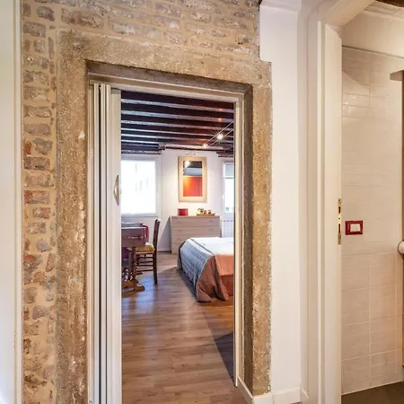 Design - Do Pozzi Apartment Venice